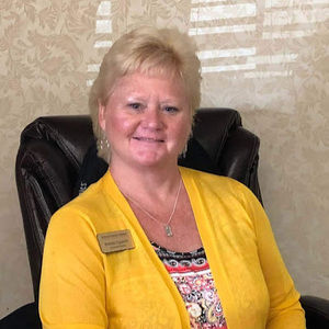 Meet your Posher, Brenda